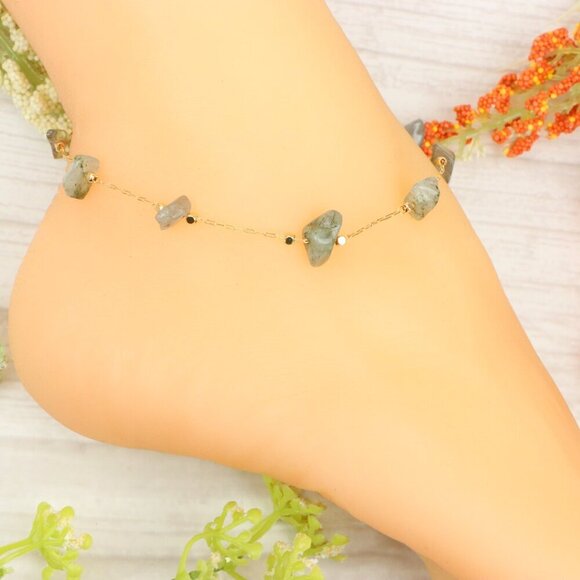 "Handmade Anklet – Elegant & Delicate Jewelry for Women | UNVRC1664 - Picture 6 of 10